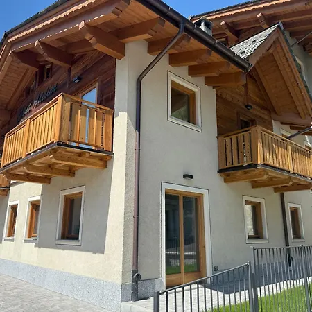 Adelina شاليه Sant'Antonio (Sondrio)